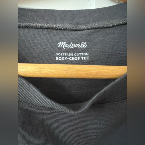 Madewell Small Softfade Cotton Boxy-Crop Tee - Picture 2 of 7
